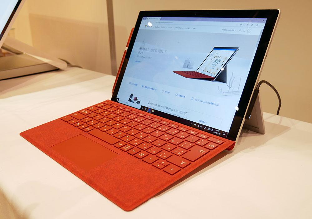 ラブリー Surface Pro タイプカバー 色 - タコがメロ