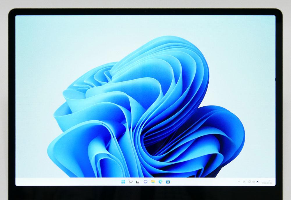 Surface Laptop Go 2のディスプレイ正面